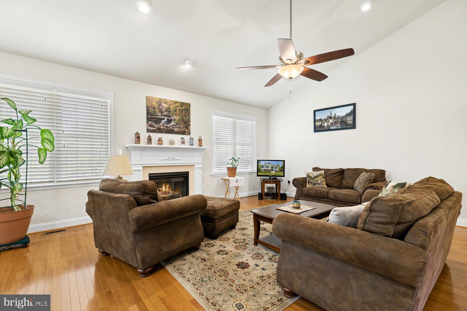 6686 Kelly Road Warrenton, VA 20187 - Photo 8 of 37 Gallery Image 8