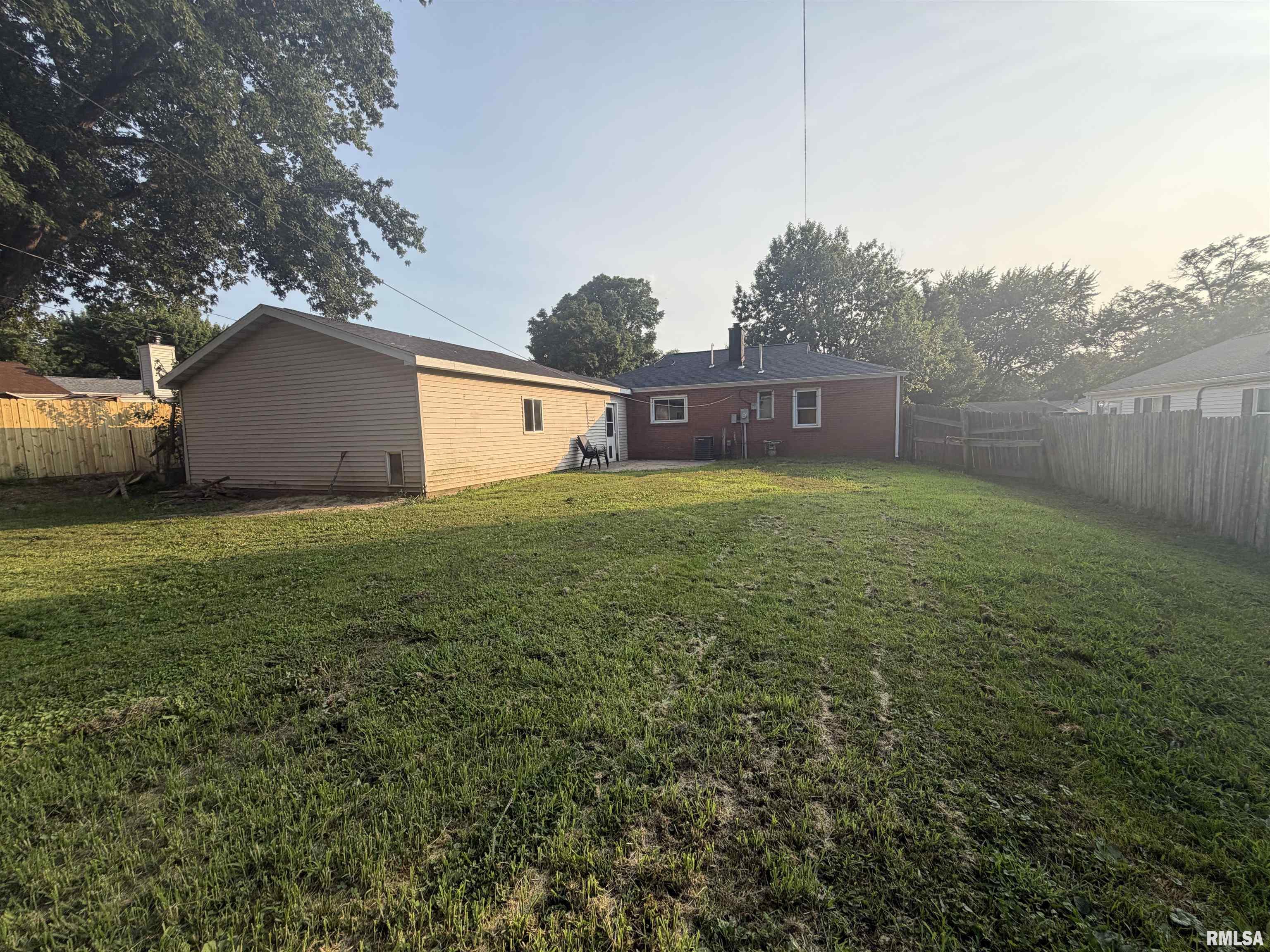 405 Grant Road Marquette Heights, IL 61554 - Photo 22 of 46