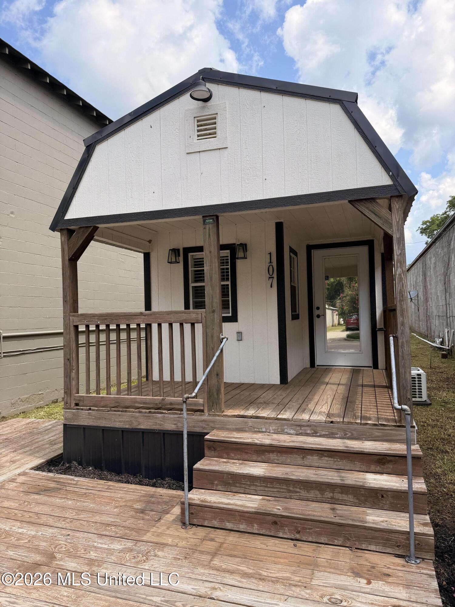 107 Main Street Meadville, MS 39653 - Photo 1 of 15 IMG_0372