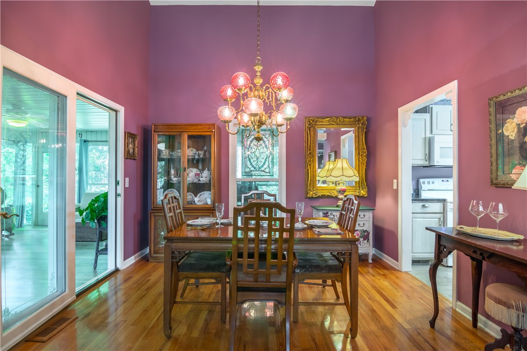 301 Lakeside Drive Seneca, SC 29672 - Photo 11 of 37