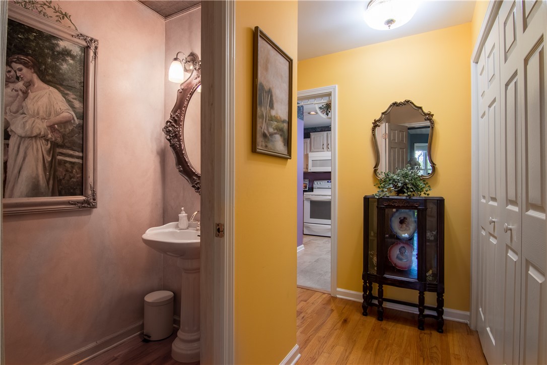 301 Lakeside Drive Seneca, SC 29672 - Photo 18 of 37