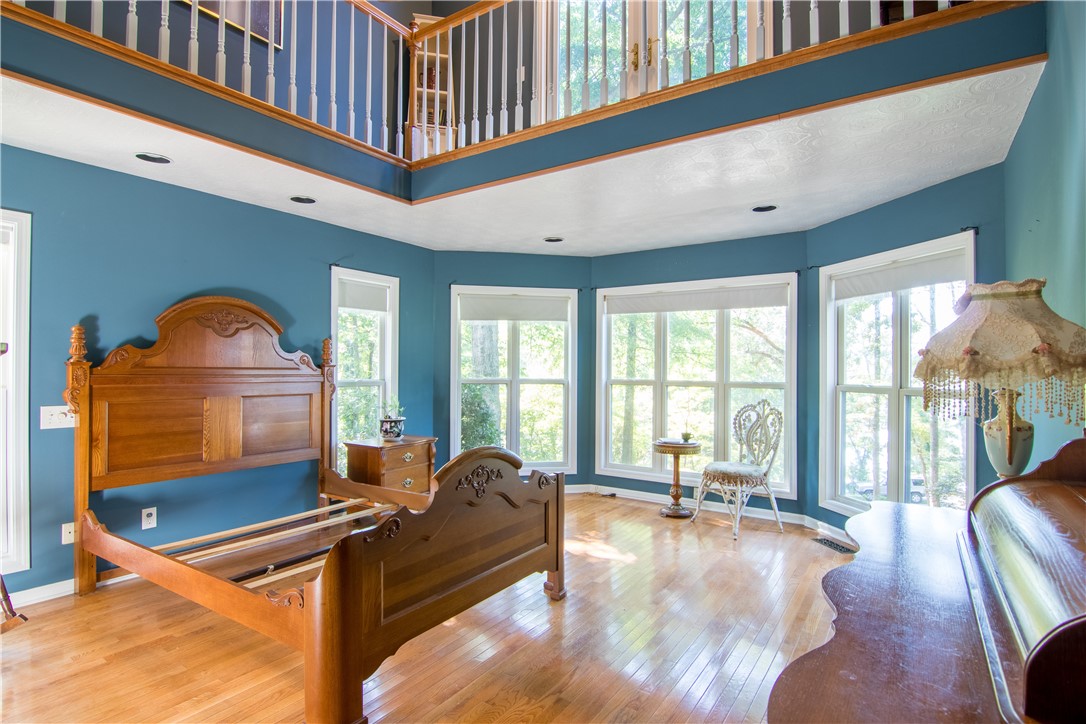 301 Lakeside Drive Seneca, SC 29672 - Photo 19 of 37