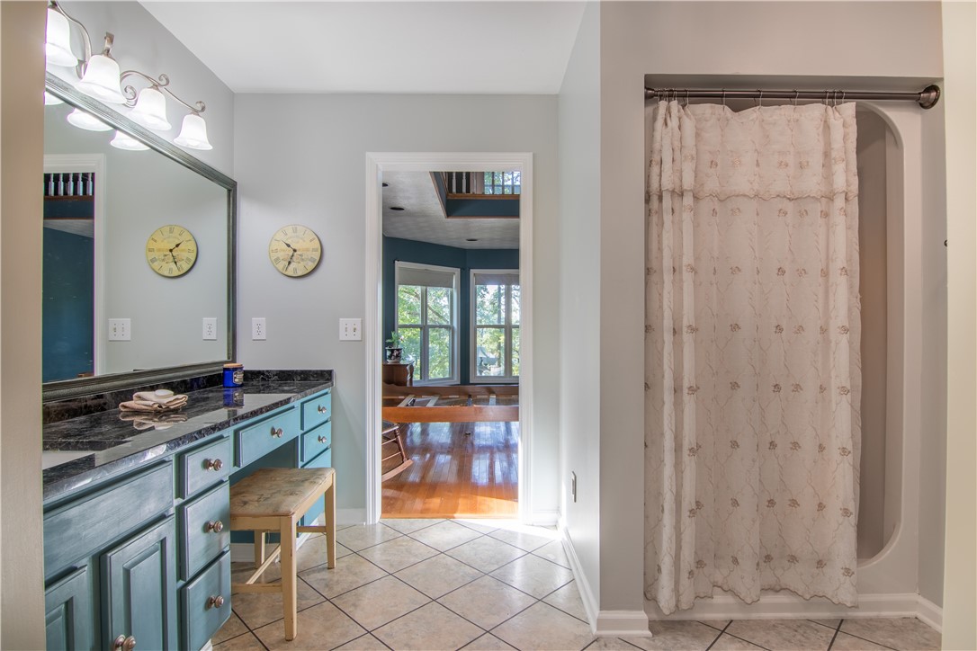 301 Lakeside Drive Seneca, SC 29672 - Photo 23 of 37