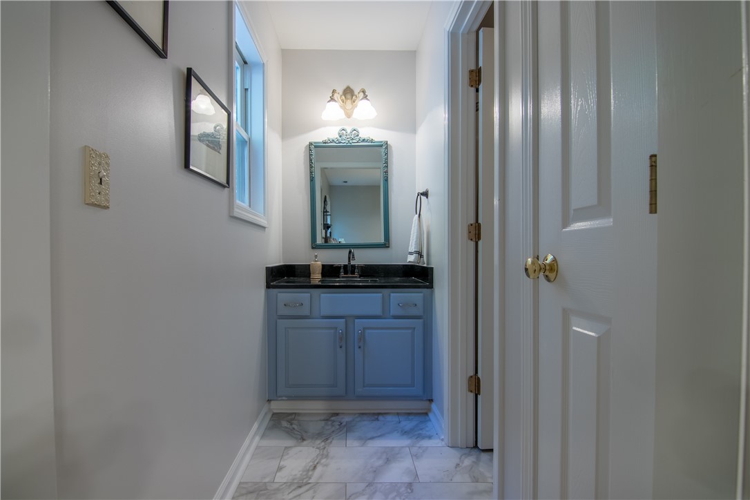 301 Lakeside Drive Seneca, SC 29672 - Photo 28 of 37