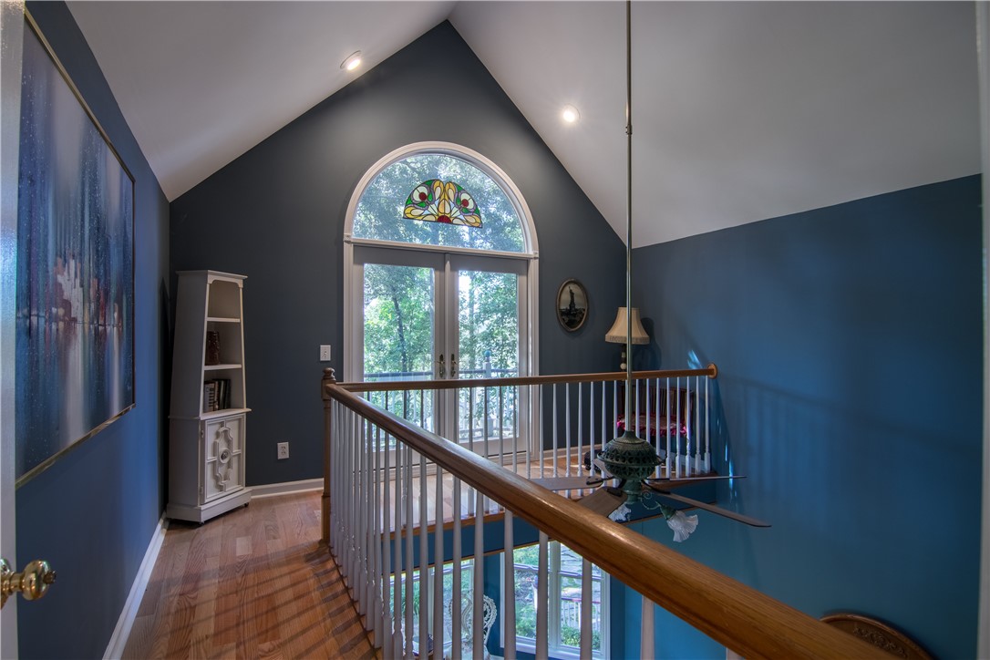 301 Lakeside Drive Seneca, SC 29672 - Photo 32 of 37