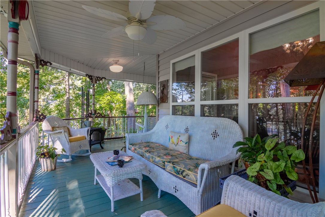 301 Lakeside Drive Seneca, SC 29672 - Photo 5 of 37