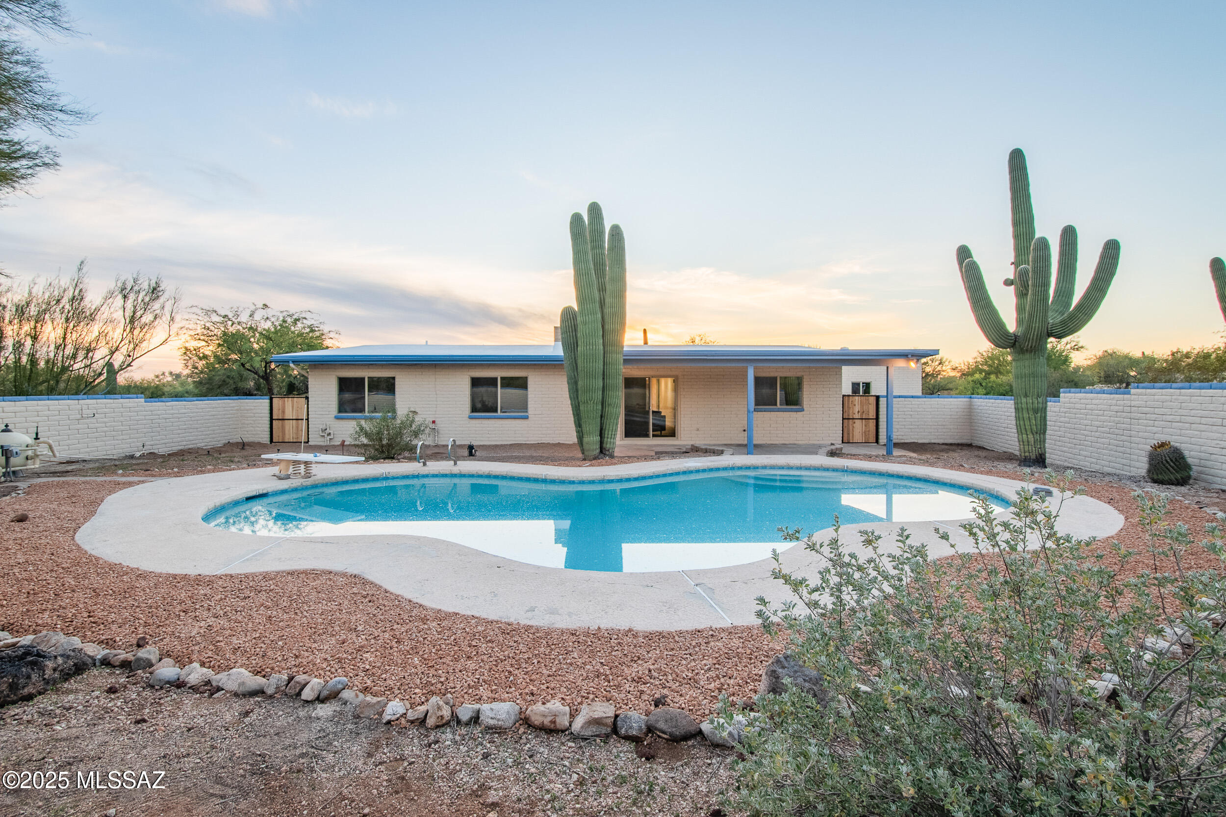 3622 North Harrison Road Tucson, AZ 85749 - Photo 4 of 41 Gallery Image 4