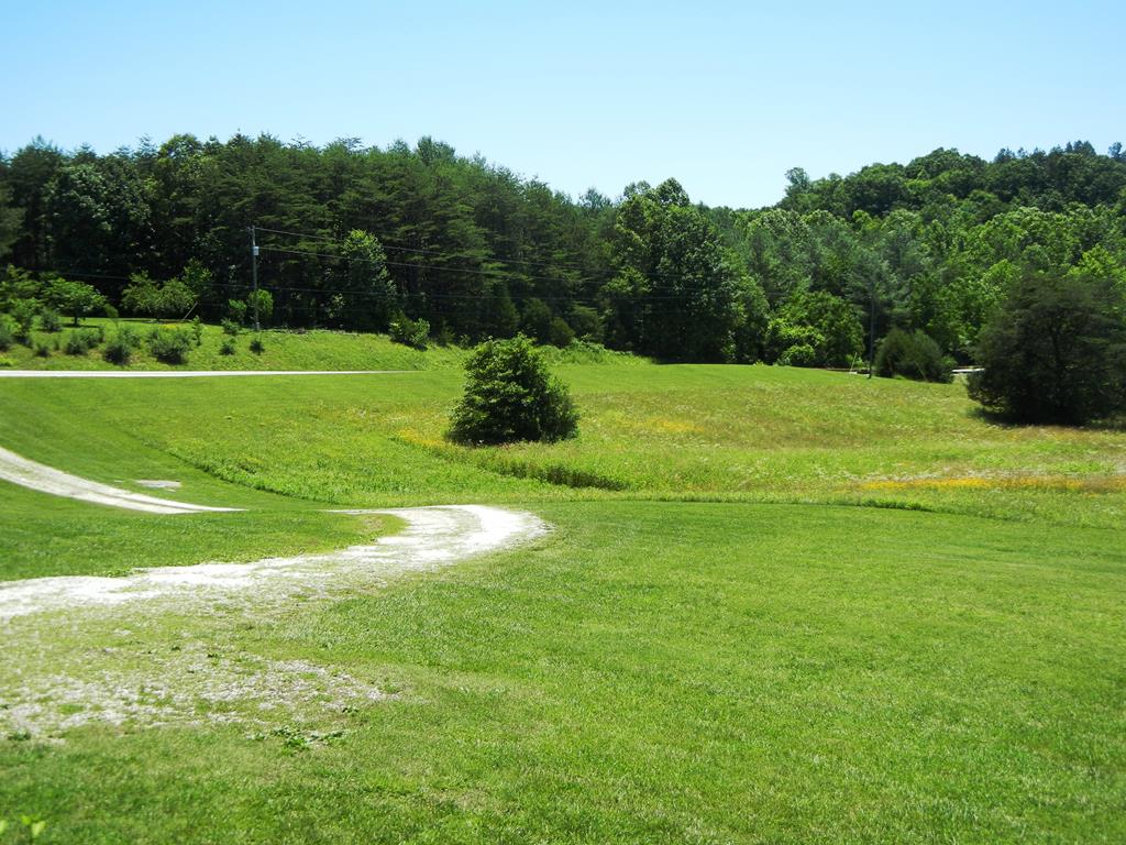 525 Midland Road Wingina, VA 24599 - Photo 4 of 21 Gallery Image 4