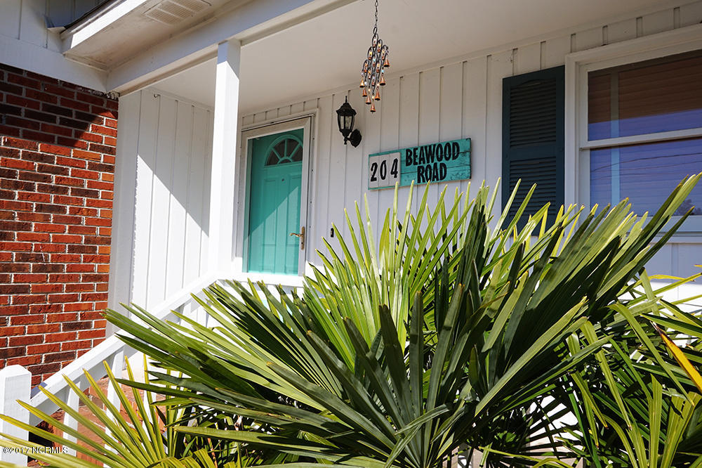 204 Beawood Road Wilmington, NC 28411 - Photo 3 of 29 3-front_porch