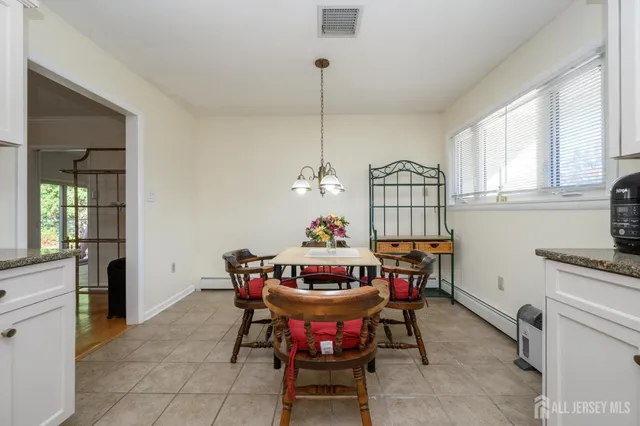 $399,900 | 4 Hickory Hill Drive, Ewing, NJ 08618