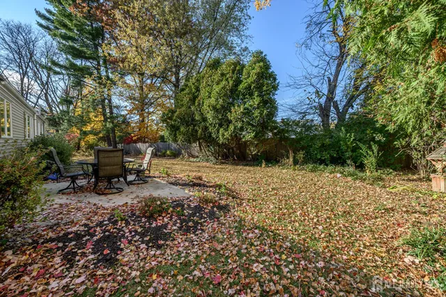 $399,900 | 4 Hickory Hill Drive, Ewing, NJ 08618