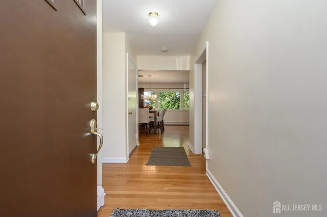 $399,900 | 4 Hickory Hill Drive, Ewing, NJ 08618