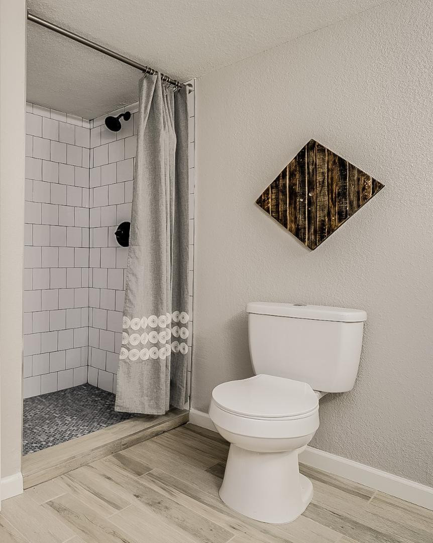 351 East Thomas Road, Unit D201 Phoenix, AZ 85012 - Photo 31 of 38 Photo #32