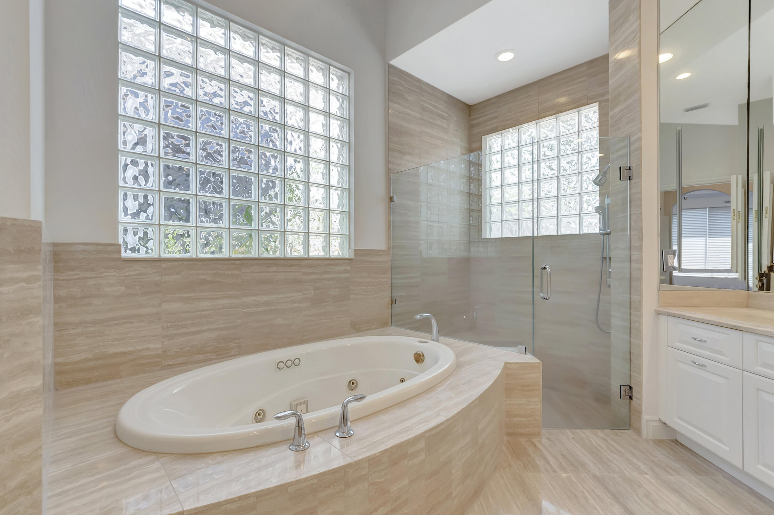 6471 Enclave Way Boca Raton, FL 33496 - Photo 24 of 39 39_dsc_6293