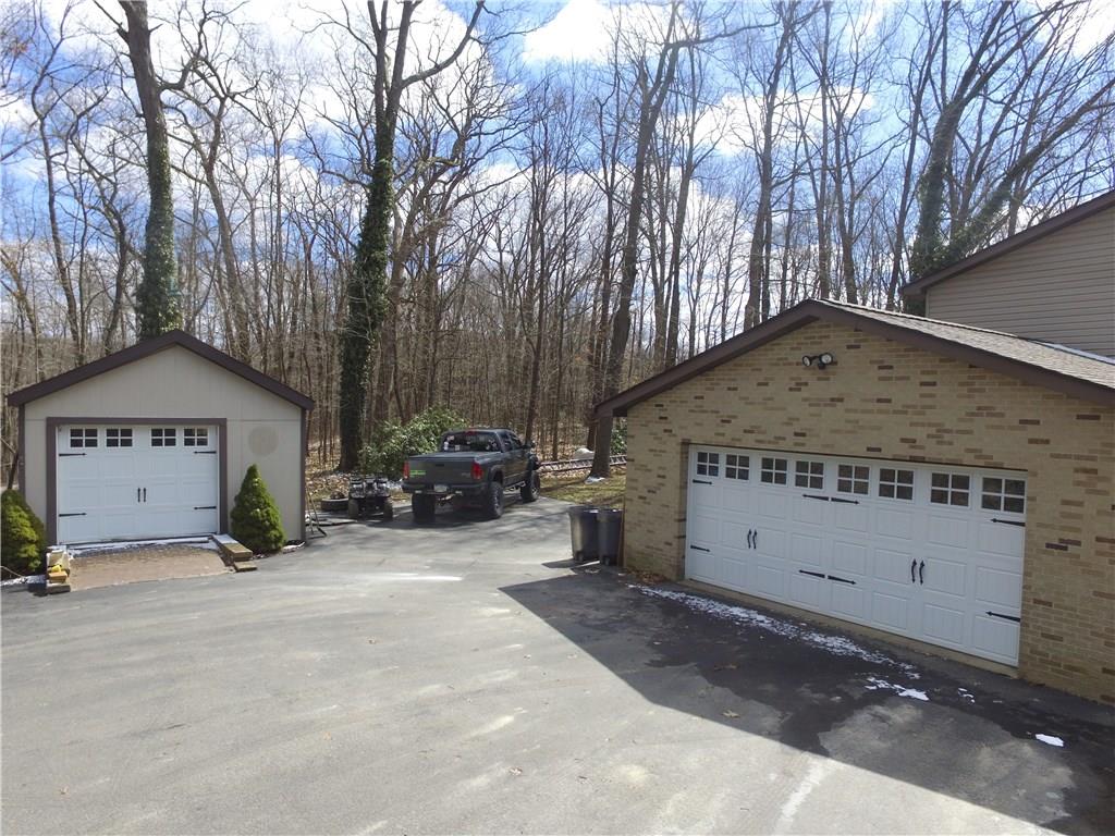 138 Becker Road Butler, PA 16002 - Photo 3 of 24