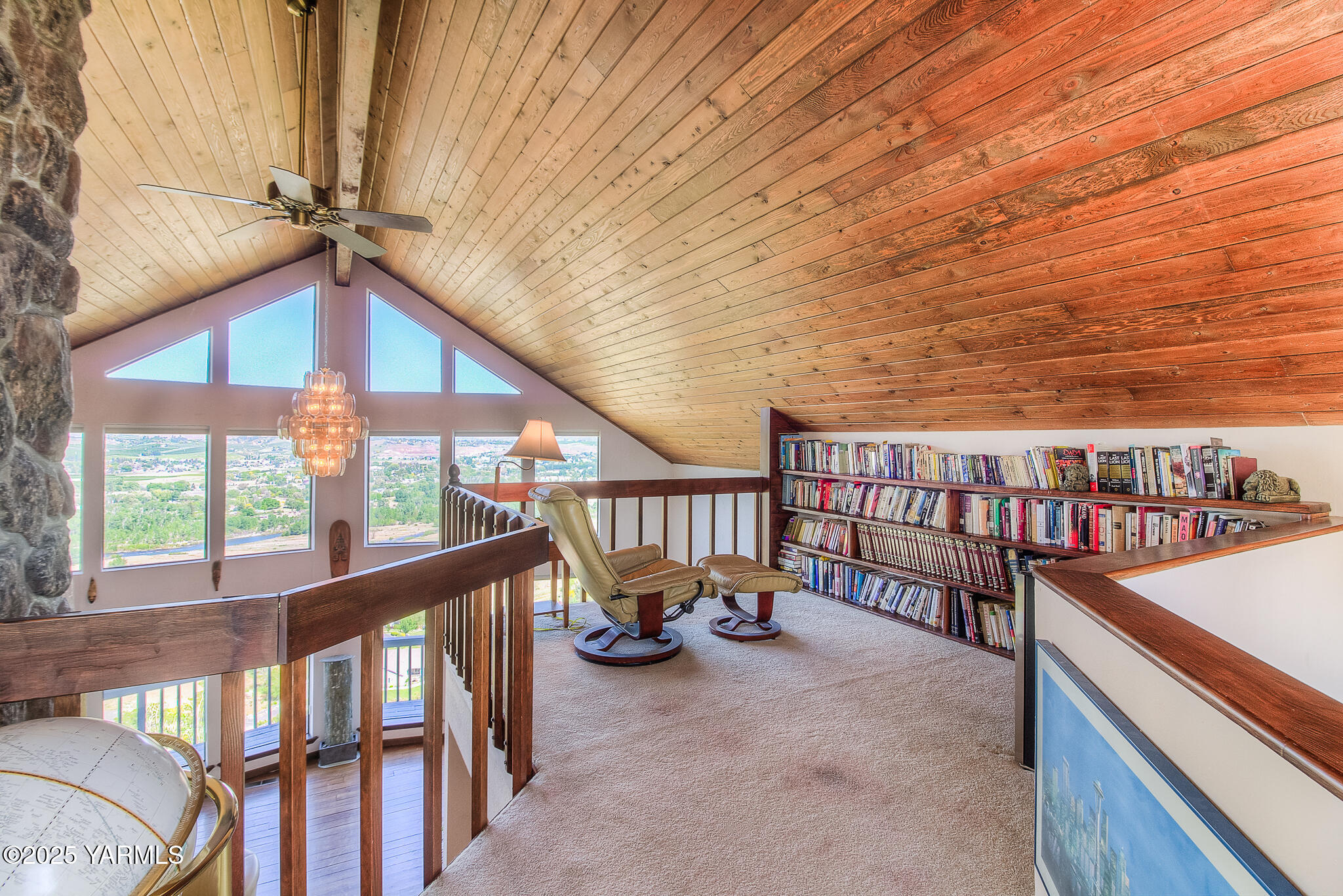 541 Basalt Springs Way Yakima, WA 98908 - Photo 23 of 51 a view of a balcony with chairs