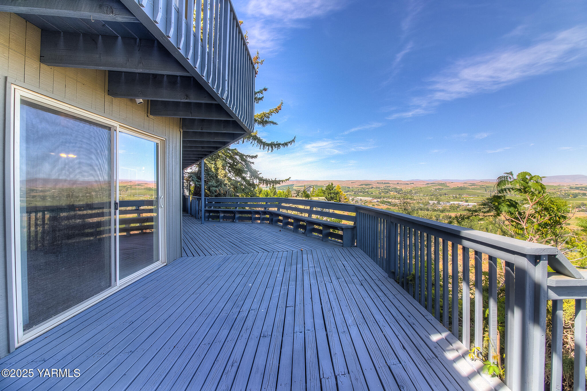 541 Basalt Springs Way Yakima, WA 98908 - Photo 31 of 51 a view of balcony with wooden floor