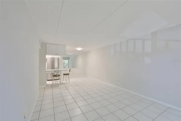 $2,300 | 3325 Bayshore Boulevard, Unit E34, Tampa, FL 33629