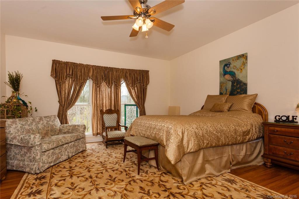 71 Noble Road Fairview, NC 28730 - Photo 11 of 22 Gallery Image 11