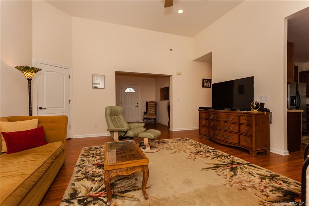 71 Noble Road Fairview, NC 28730 - Photo 3 of 22 Gallery Image 3