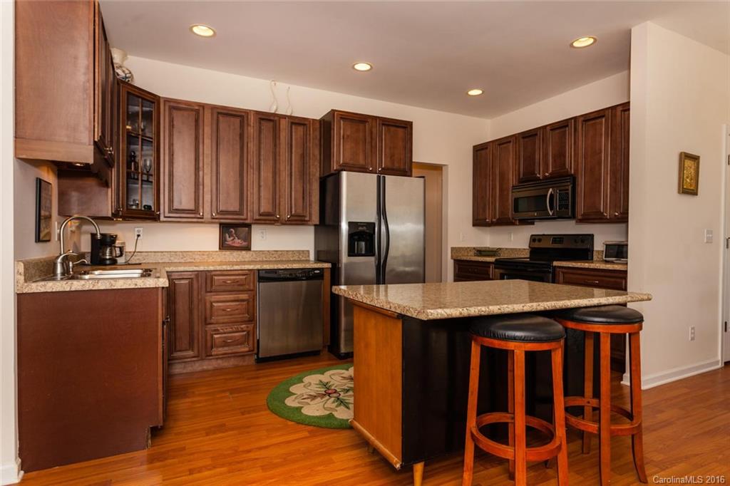 71 Noble Road Fairview, NC 28730 - Photo 4 of 22 Gallery Image 4
