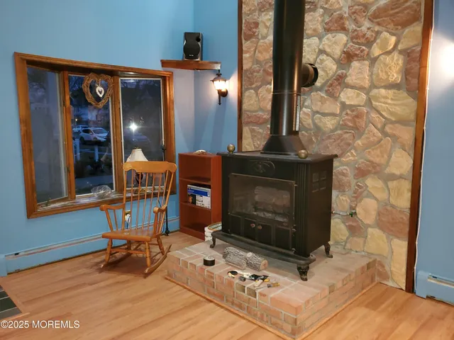 $4,000 | 411 Woodland Avenue, Avon-by-the-Sea, NJ 07717