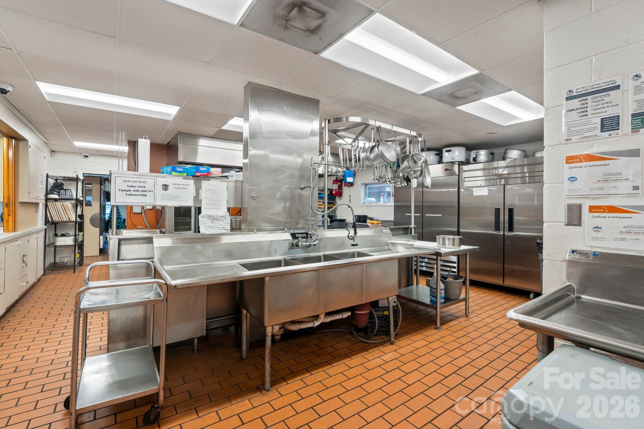 6692 Valwood Road Conover, NC 28613 - Photo 20 of 38