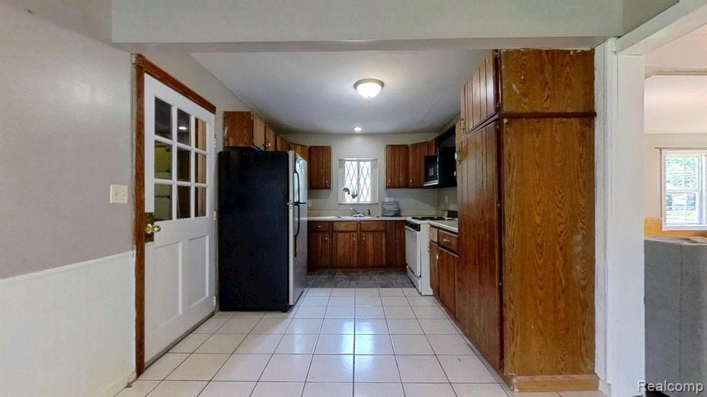 43948 Robson Road Belleville, MI 48111 - Photo 13 of 46