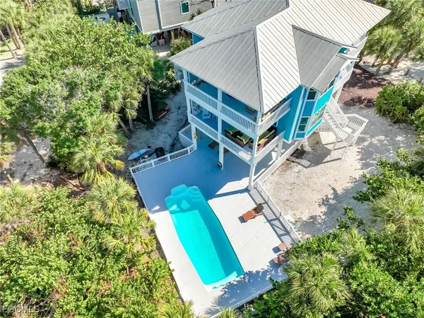 $1,895,000 | 4560 Conch Shell Drive, Upper Captiva, FL 33924