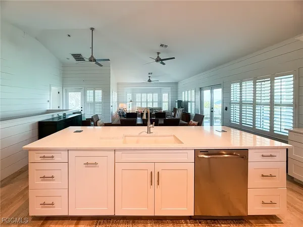 $1,895,000 | 4560 Conch Shell Drive, Upper Captiva, FL 33924