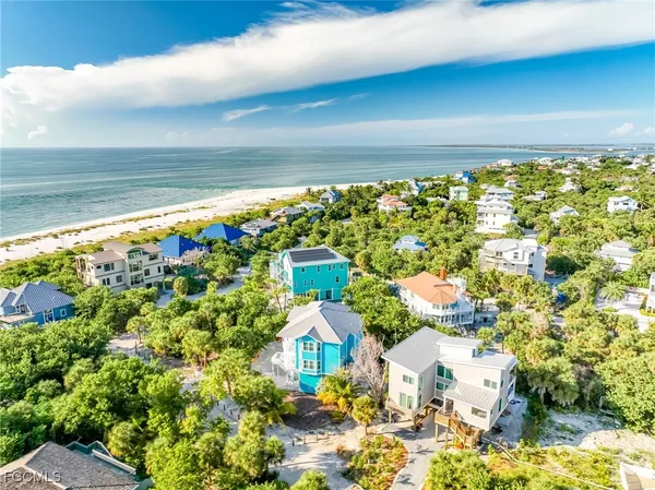 $1,895,000 | 4560 Conch Shell Drive, Upper Captiva, FL 33924