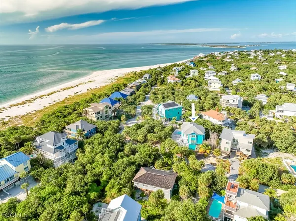 $1,895,000 | 4560 Conch Shell Drive, Upper Captiva, FL 33924
