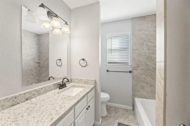 a bathroom with a tub