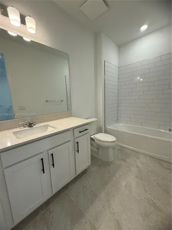 $3,500 | 4286 Effendi Drive, Lantana, FL 33462