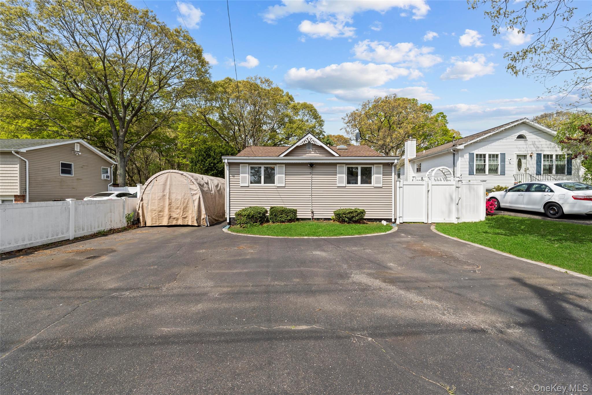164 Dare Road Selden, NY 11784 - Photo 1 of 20