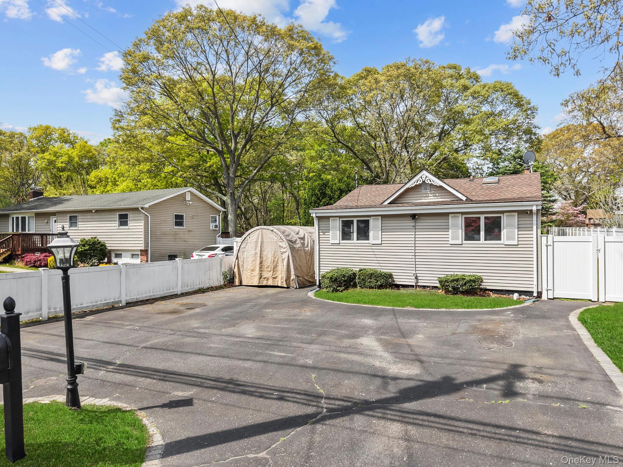 164 Dare Road Selden, NY 11784 - Photo 3 of 20