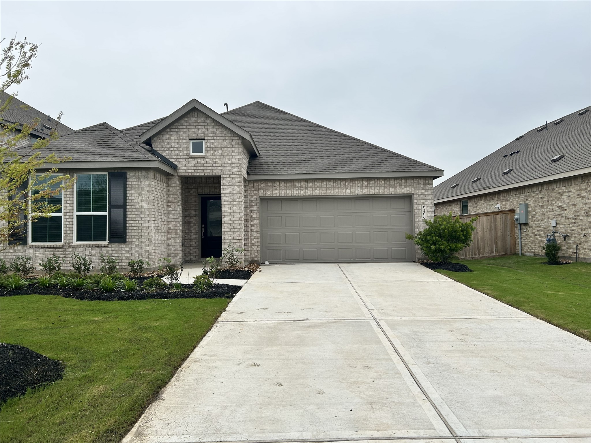 8306 Amber Summit Lane Angleton, TX 77515 - Photo 4 of 17