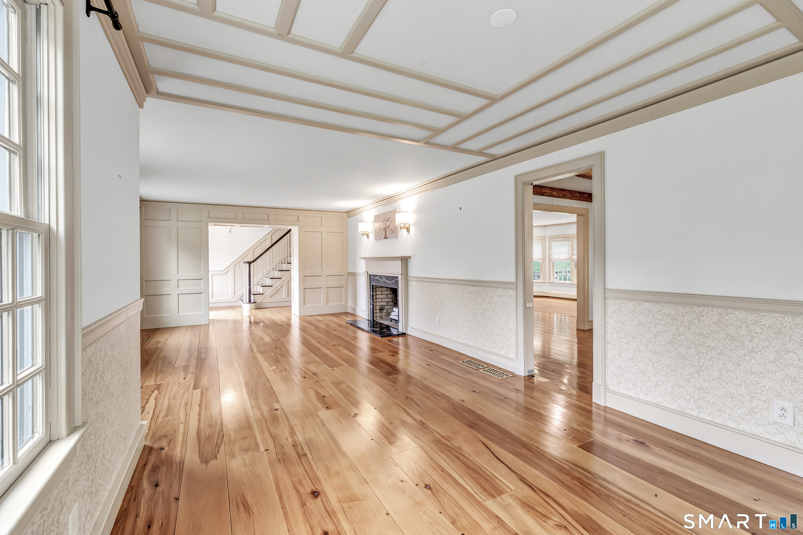 215 Cross Ridge Road New Canaan, CT 06840 - Photo 16 of 37