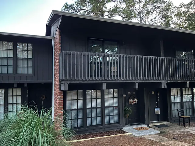 $179,900 | 2313 Green Timbers Trail, Unit B, Tallahassee, FL 32304