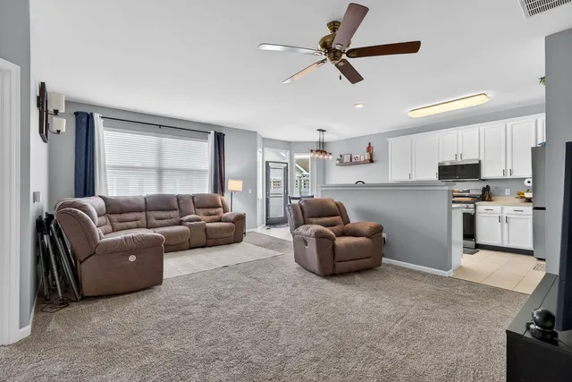 $289,000 | 1596 Ludington Circle, Romeoville, IL 60446