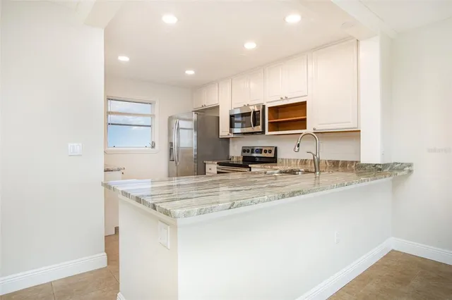 $189,900 | 4240 Ironwood Circle, Unit 601AA, Bradenton, FL 34209