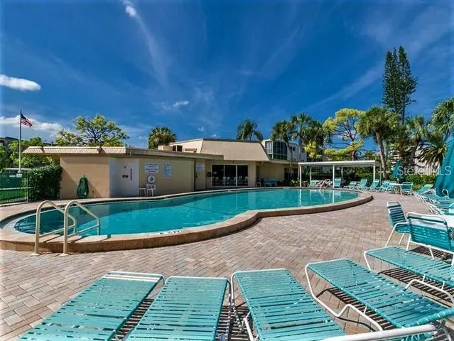 $189,900 | 4240 Ironwood Circle, Unit 601AA, Bradenton, FL 34209