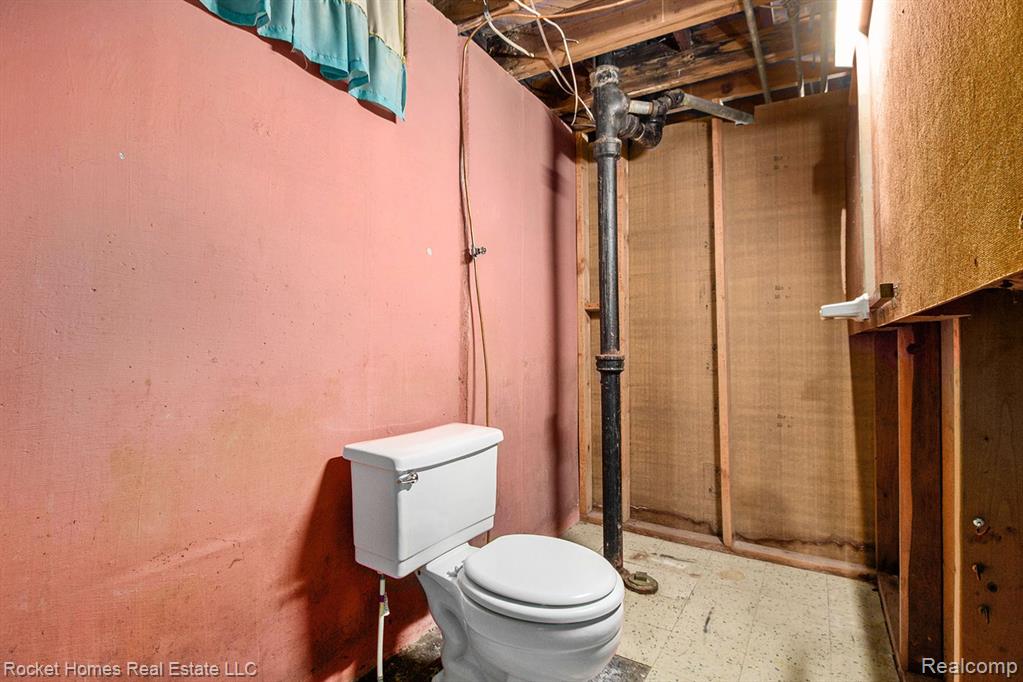 17962 Airport Road Fraser, MI 48026 - Photo 22 of 24 Gallery Image 22