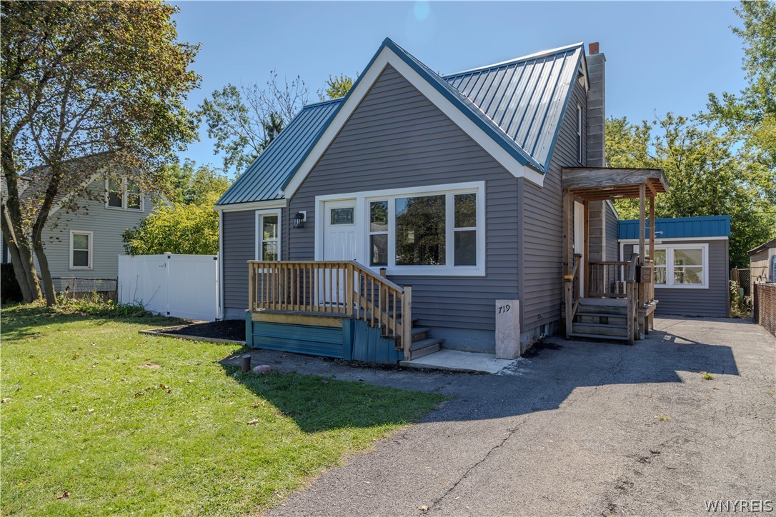719 South Huth Road Cheektowaga, NY 14225 - Photo 2 of 35 Gallery Image 2