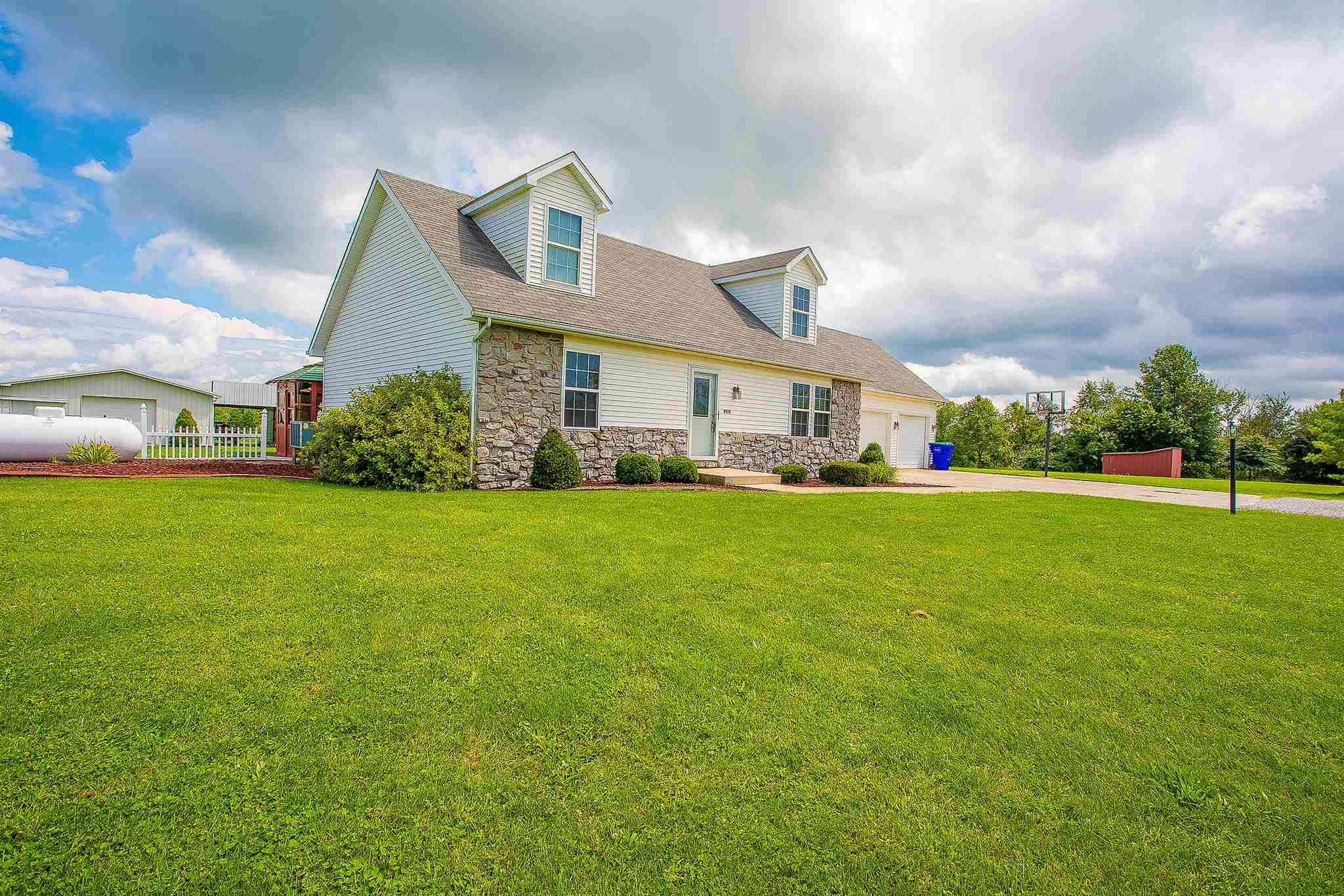 8626 Schwartz Road Fort Wayne, IN 46835 - Photo 1 of 23