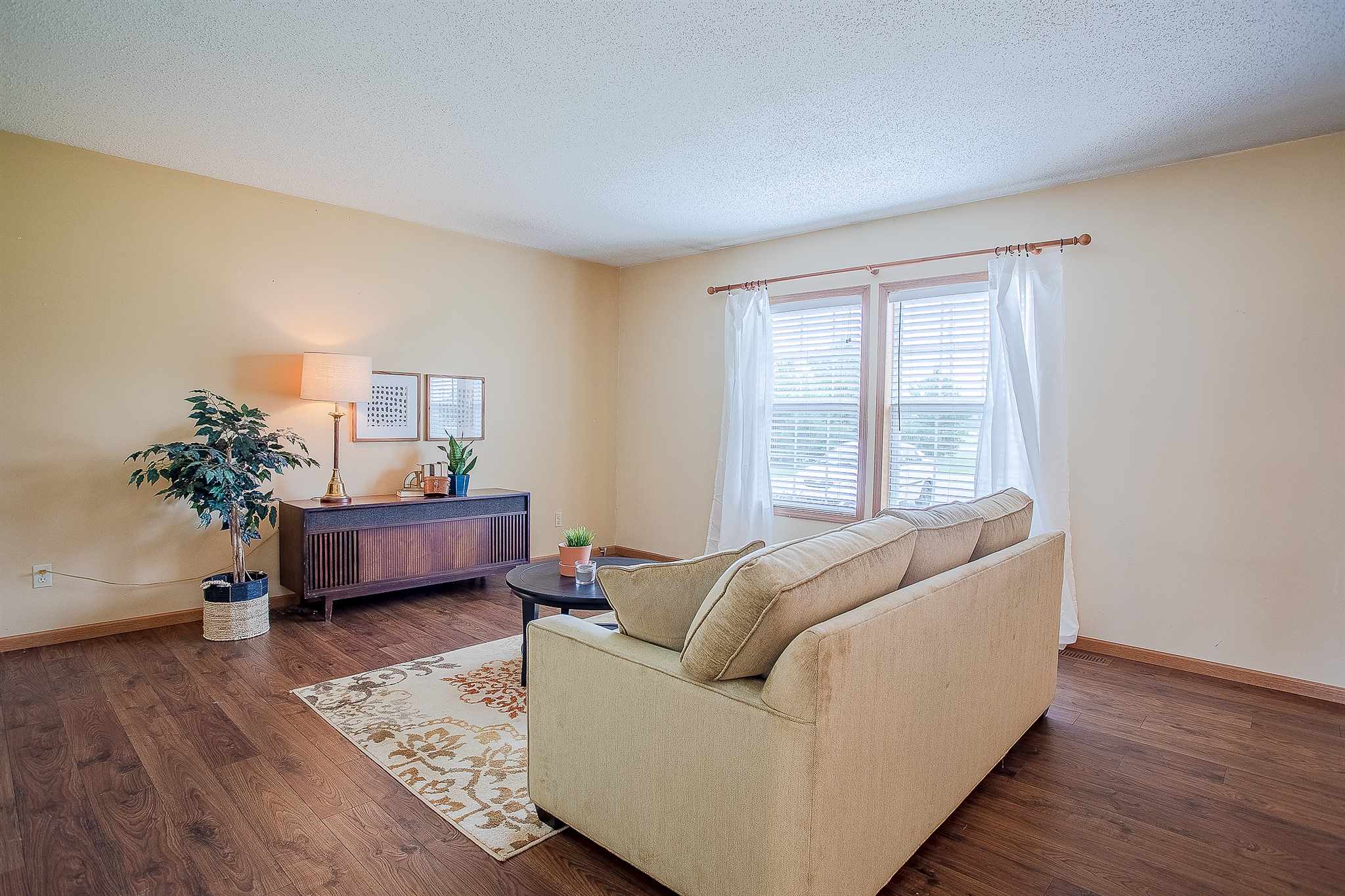 8626 Schwartz Road Fort Wayne, IN 46835 - Photo 4 of 23