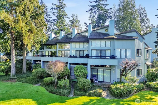 $299,900 | 7806 Birch Bay Drive, Unit 503, Blaine, WA 98230