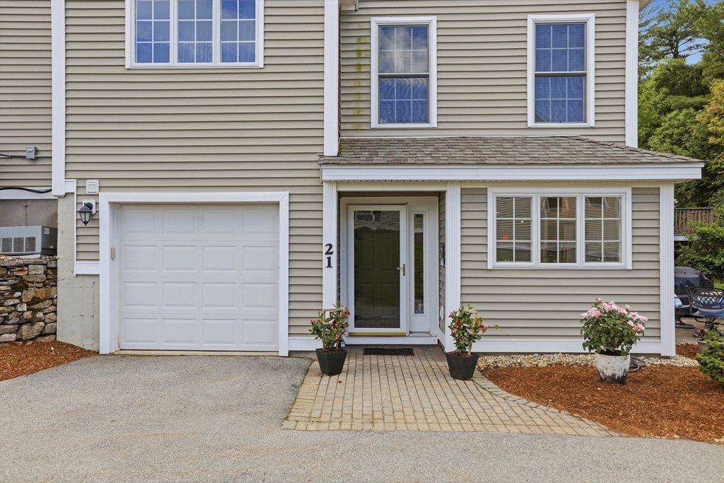 21 Sandstone Road, Unit 21 Westford, MA 01886 - Photo 1 of 41