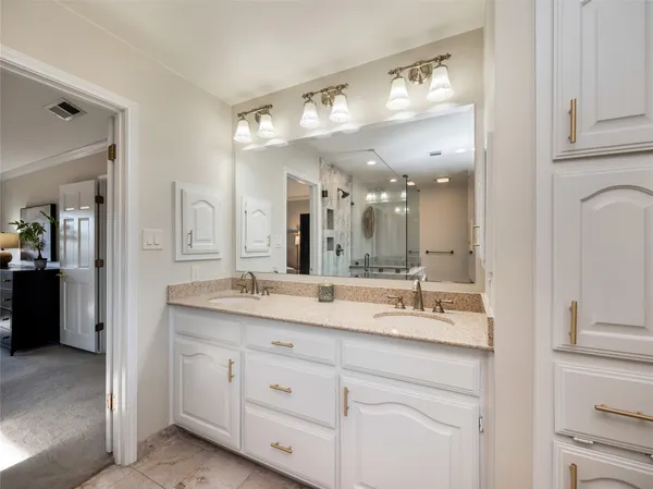 $799,000 | 302 South Ridge Circle, Georgetown, TX 78628