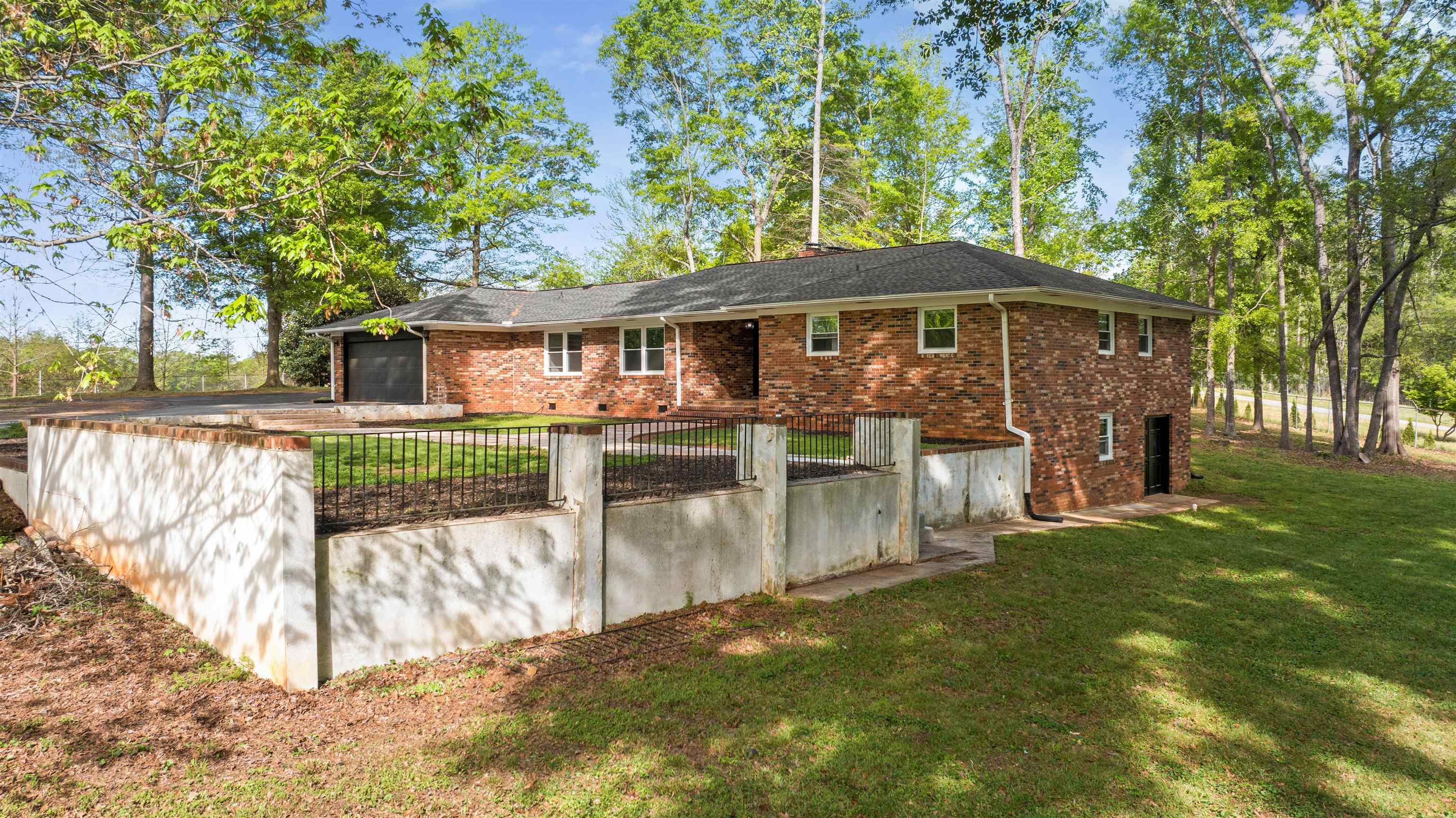 1171 Meadow Farm Road Inman, SC 29349 - Photo 32 of 39 Gallery Image 32
